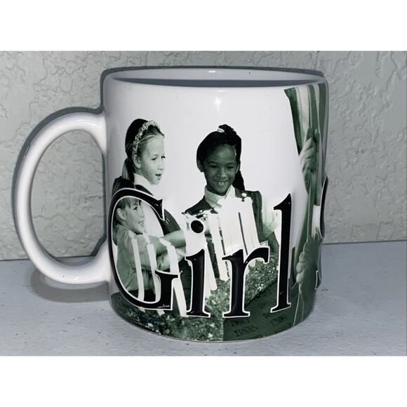 Girl Scouts Since 1912 Large Coffee Mug Tea Cup Green White 2006 Embossed 3D - Picture 2 of 9